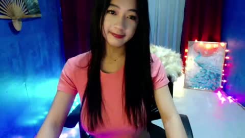 Snapshot of lovelypetite143 chatting on July 21, 6:21 pm lovelypetite143 online show from July 21, 6:21 pm