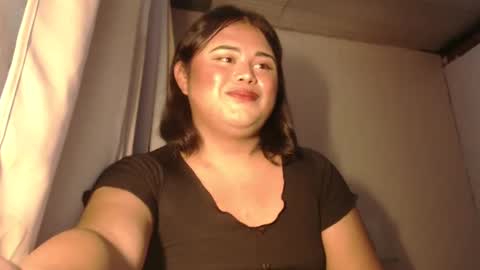 Snapshot of lovelypinaychubsx chatting on December 30, 5:44 pm lovely online show from December 30, 5:44 pm