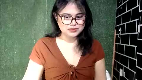 Snapshot of lovelypinaychubsx chatting on September 25, 6:55 pm lovely online show from September 25, 6:55 pm