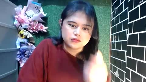 Snapshot of lovelypinaychubsx chatting on October 13, 9:04 pm lovely online show from October 13, 9:04 pm