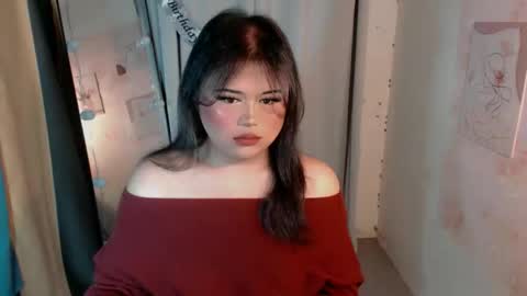 lovely online show from February 12, 6:58 pm