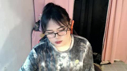 Snapshot of lovelypinaychubsx chatting on March 14, 6:57 pm lovely online show from March 14, 6:57 pm