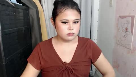 Snapshot of lovelypinaychubsx chatting on April 25, 4:26 pm lovely online show from April 25, 4:26 pm