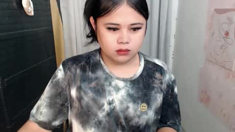 Snapshot of lovelypinaychubsx chatting on April 30, 12:50 am lovely online show from April 30, 12:50 am