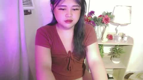 Snapshot of lovelypinaychubsx chatting on June 15, 7:54 am lovely online show from June 15, 7:54 am
