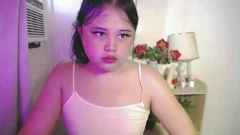 Snapshot of lovelypinaychubsx chatting on June 20, 6:38 am lovely online show from June 20, 6:38 am