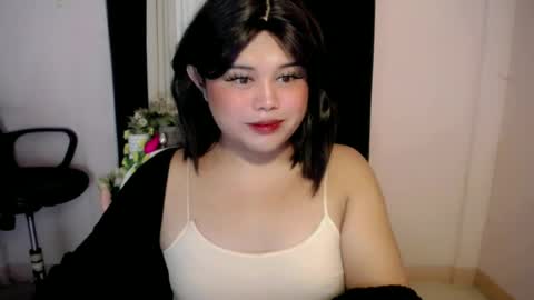 Snapshot of lovelypinaychubsx chatting on June 21, 5:48 pm lovely online show from June 21, 5:48 pm