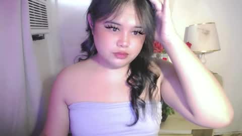 Snapshot of lovelypinaychubsx chatting on July 27, 2:07 am lovely online show from July 27, 2:07 am