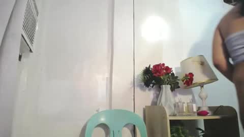 Snapshot of lovelypinaychubsx chatting on July 27, 10:39 pm lovely online show from July 27, 10:39 pm