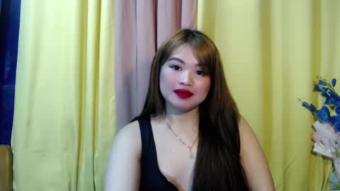 Snapshot of lovelyrhean chatting on February 3, 4:41 pm Rhean online show from February 3, 4:41 pm