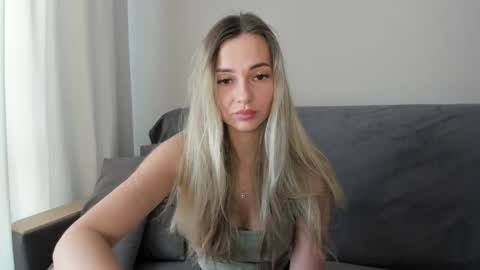 Lovely Rose online show from May 23, 11:14 am