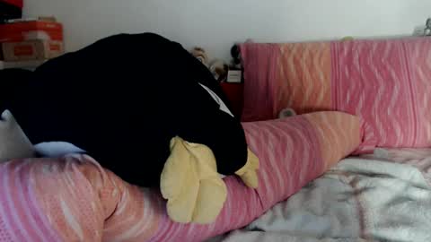 Snapshot of lovelywoman22 chatting on February 6, 5:40 pm lovelywoman22 online show from February 6, 5:40 pm