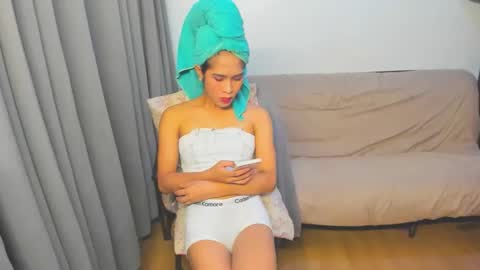 pauleen online show from February 16, 6:09 am