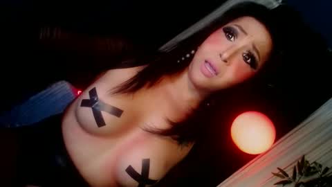 lovenlustxx online show from March 15, 1:55 am