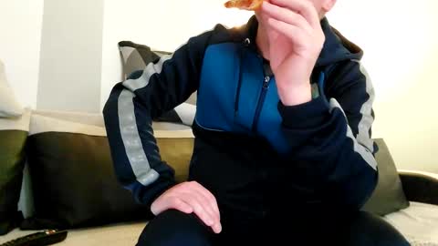 Snapshot of lovepusy87 chatting on December 9, 9:17 am lovepusy87 online show from December 9, 9:17 am