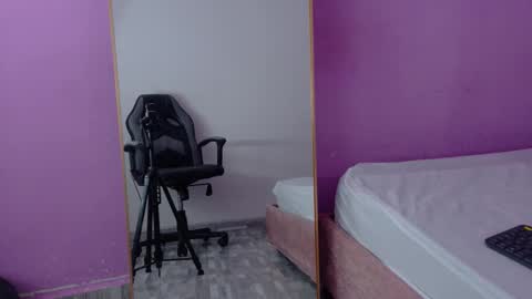 L O V E  online show from March 18, 11:35 am