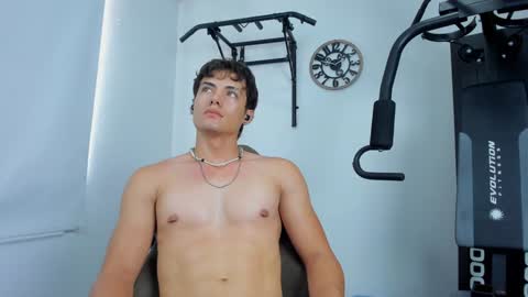 Snapshot of lover_fitnessboy chatting on January 12, 6:49 pm kevin online show from January 12, 6:49 pm