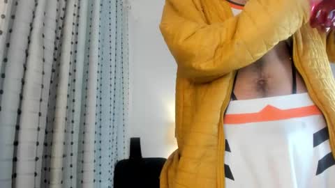 loverisu online show from January 8, 11:18 pm