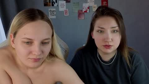 lovers613228 online show from March 30, 4:02 am