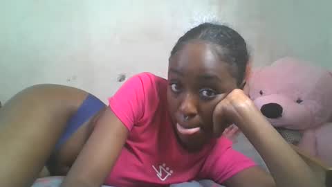 Snapshot of lovers_oncam chatting on May 26, 12:12 pm RedJoy online show from May 26, 12:12 pm