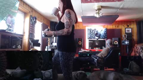 Drake  Sara online show from February 16, 6:15 pm