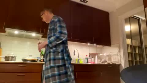 Snapshot of loveshine_ chatting on December 3, 5:31 am loveshine_ online show from December 3, 5:31 am