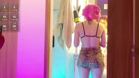 LovesKingdom online show from April 10, 11:59 am