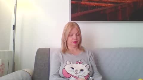Snapshot of lovestar544963 chatting on March 21, 1:37 pm Marlyn online show from March 21, 1:37 pm