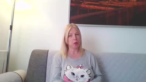 Snapshot of lovestar544963 chatting on May 11, 2:45 pm Marlyn online show from May 11, 2:45 pm