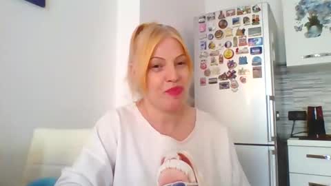 Snapshot of lovestar544963 chatting on May 15, 12:12 pm Marlyn online show from May 15, 12:12 pm