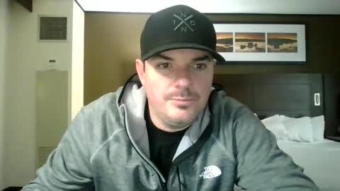 Snapshot of lovetofps chatting on December 15, 2:19 am Love2Game online show from December 15, 2:19 am