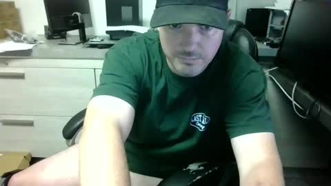 Snapshot of lovetofps chatting on February 16, 1:36 am Love2Game online show from February 16, 1:36 am