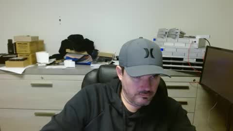 Snapshot of lovetofps chatting on December 4, 9:45 pm Love2Game online show from December 4, 9:45 pm