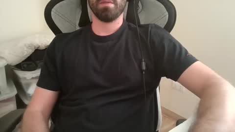 lovetojiz933 online show from April 9, 6:35 pm