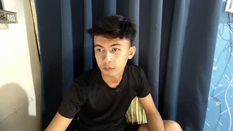 lovetosuckxox online show from February 25, 12:45 pm