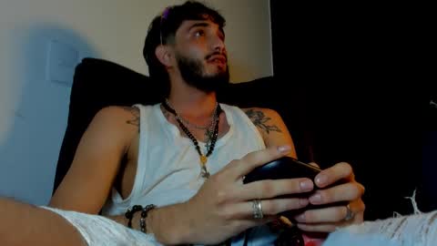 lovexjuxn77 online show from February 25, 9:57 pm