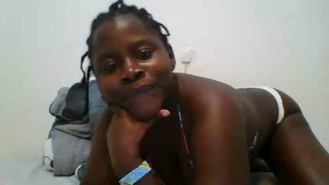 Snapshot of loviett chatting on August 3, 3:27 am loviett online show from August 3, 3:27 am