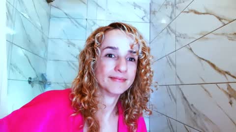 Snapshot of loving__lily chatting on December 31, 1:19 pm loving  online show from December 31, 1:19 pm