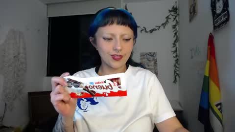 Snapshot of loving_alma chatting on July 25, 4:54 am loving_alma online show from July 25, 4:54 am