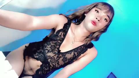 Snapshot of lovingmonaru969 chatting on February 21, 6:29 am Lovingmonaru969 online show from February 21, 6:29 am