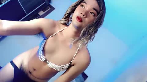 Snapshot of lovingmonaru969 chatting on October 29, 4:09 pm Lovingmonaru969 online show from October 29, 4:09 pm