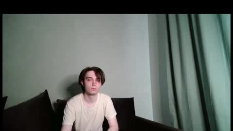 Snapshot of low_key_heat chatting on May 31, 3:47 am Liam online show from May 31, 3:47 am