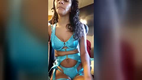 lowkey_latina online show from June 17, 12:50 pm