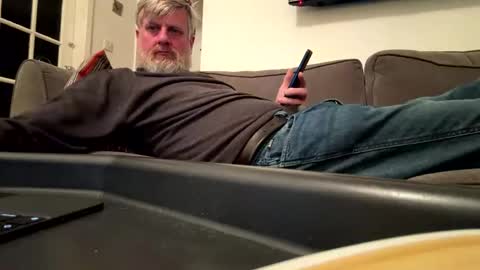 lowrylowry1 online show from April 12, 9:53 pm