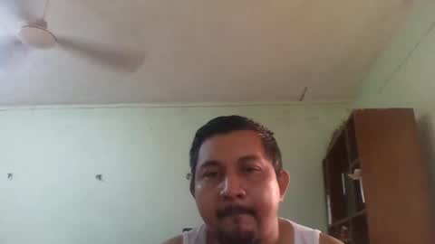 Snapshot of lpmauriciosantamaria chatting on May 19, 12:55 pm lpmauriciosantamaria online show from May 19, 12:55 pm