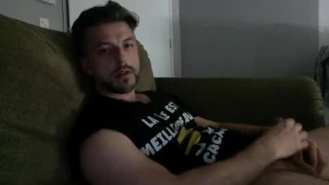 Sexy Hot Hairy Man online show from June 15, 9:39 pm