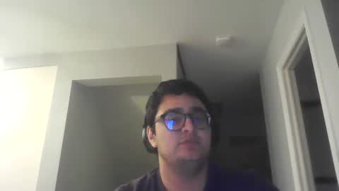 Snapshot of lpop81020 chatting on May 1, 1:43 am lpop81020 online show from May 1, 1:43 am