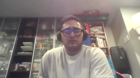 Snapshot of lpop81020 chatting on May 6, 8:25 pm lpop81020 online show from May 6, 8:25 pm