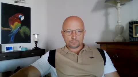 Snapshot of lrda49 chatting on July 8, 9:03 am Espigle online show from July 8, 9:03 am