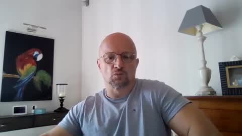 Snapshot of lrda49 chatting on July 16, 7:14 am Espigle online show from July 16, 7:14 am